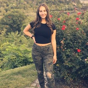 Meet your Posher, Jasmine